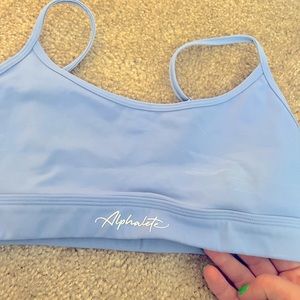 Alphalete sports bra size medium